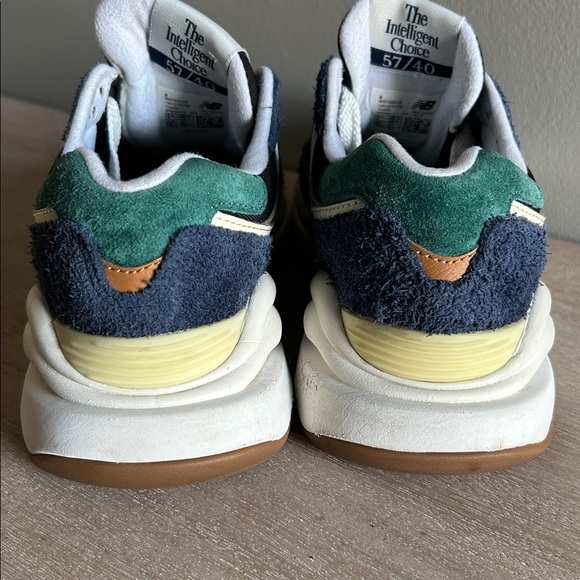 New Balance womens 57/40 Sneakers Size 6.5 Wide Retro Sneakerhead Favorite - Picture 4 of 12